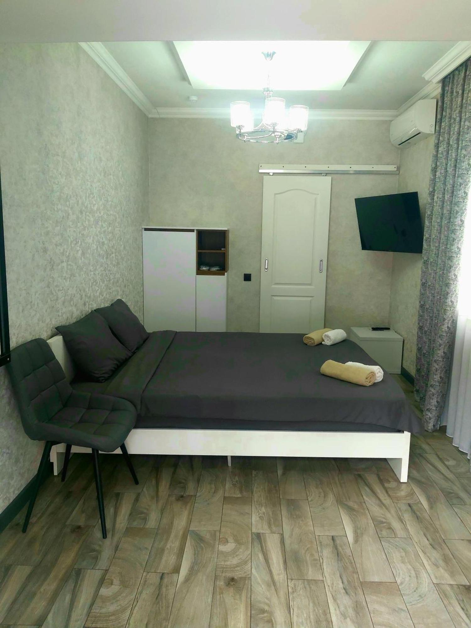 White House Aparthotel Balti Exteriör bild