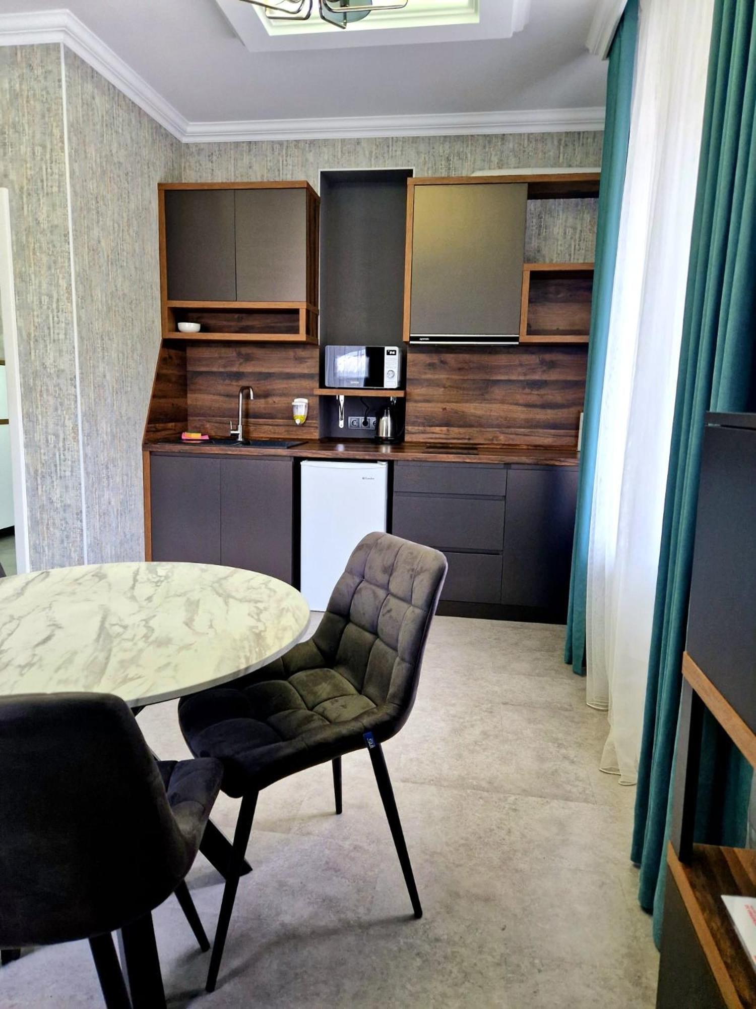 White House Aparthotel Balti Rum bild